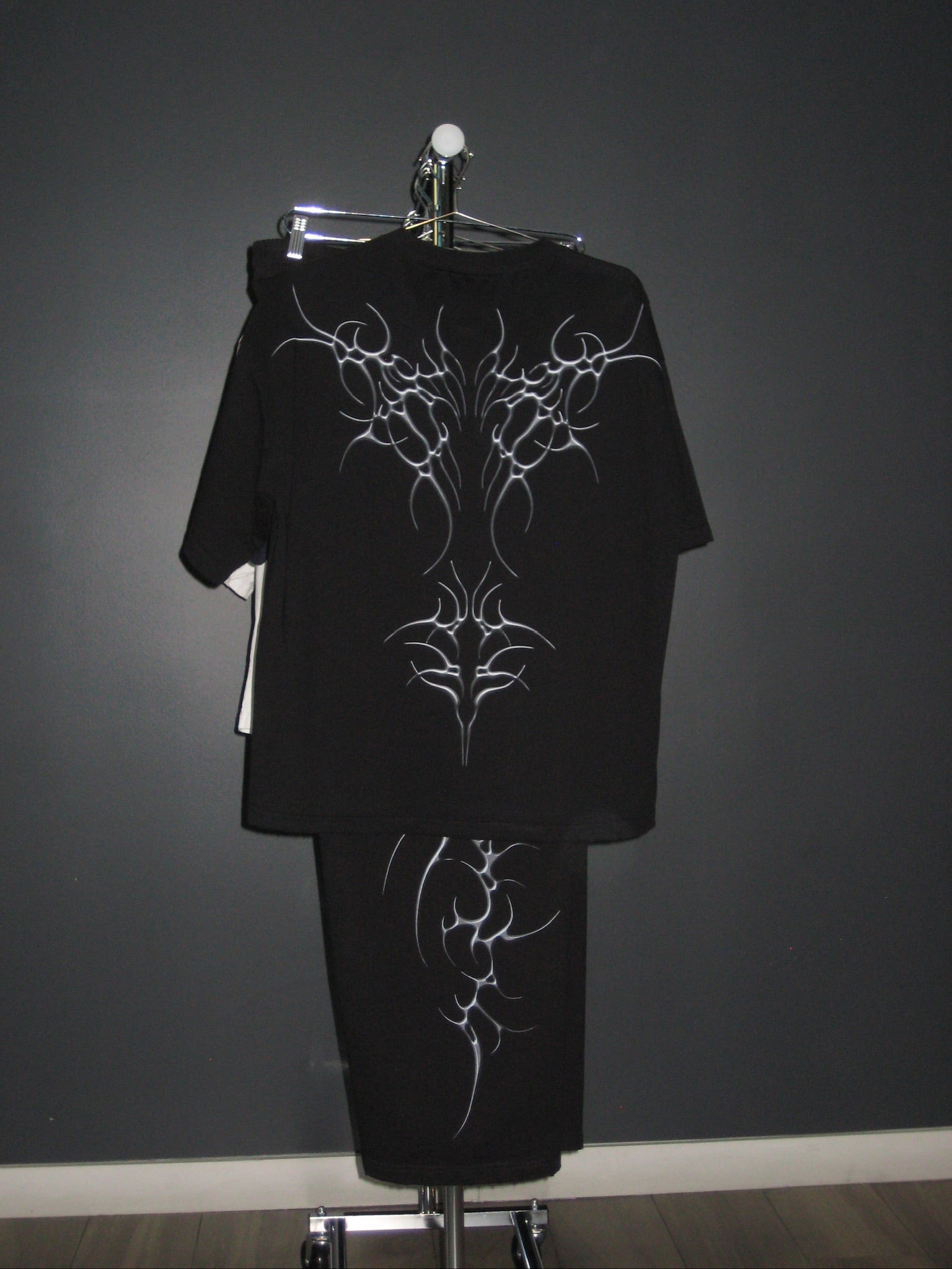OVERTURE TEE - ONYX