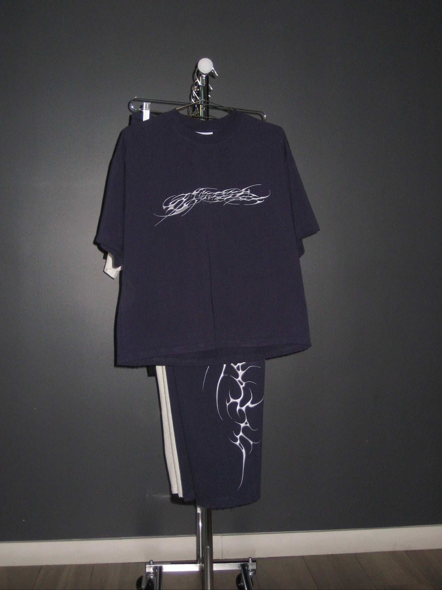OVERTURE TEE - NAVY