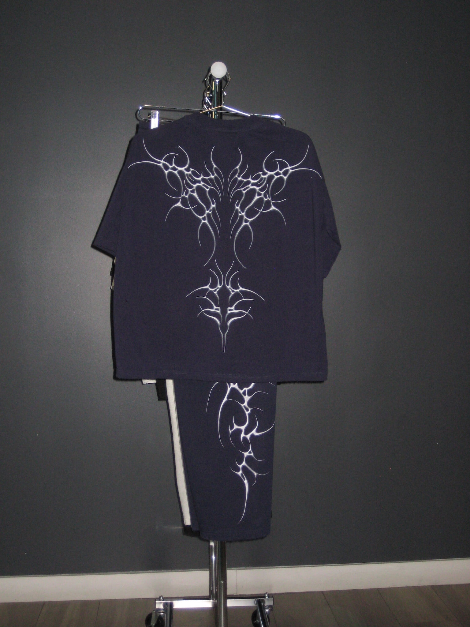 OVERTURE TEE - NAVY